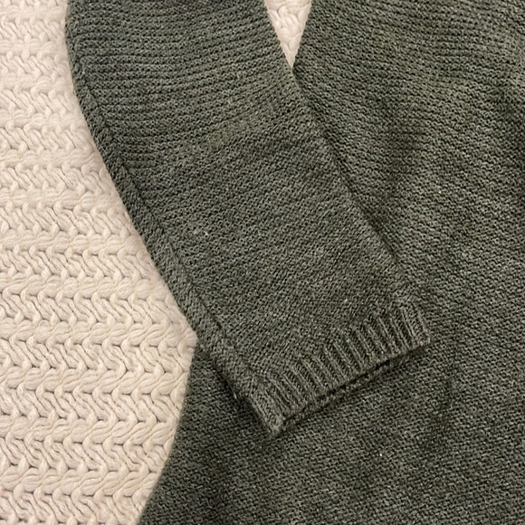 URBAN PLANET - Acrylic Cowl-Neck Sweater - Dark Forest Green (size small) - Picture 4 of 7